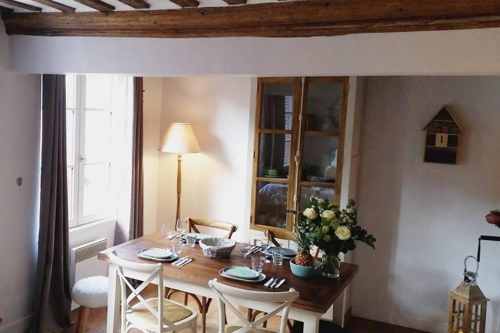 Une Pause Chez Julien, Appartement Lumineux Et Idealement Situe! Honfleur Exterior photo